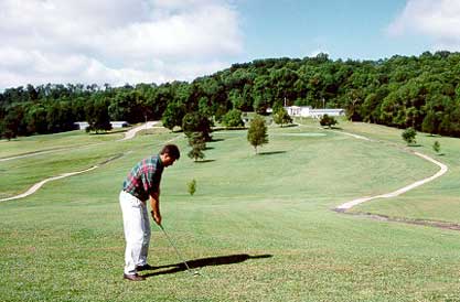 rough river golf.jpg (54222 bytes)